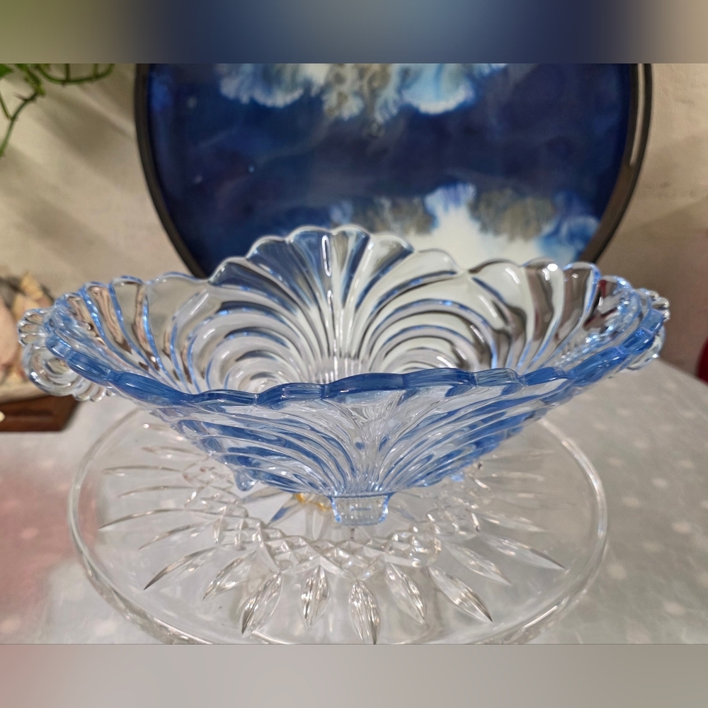 Cambridge Caprice Moonlight Blue Oval 4-Toed Handled Console Bowl 4” Tall.